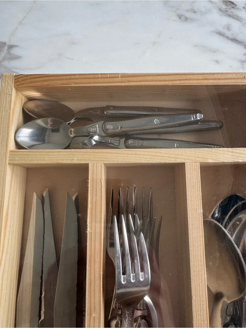 Laguiole 16-Piece Flatware Set